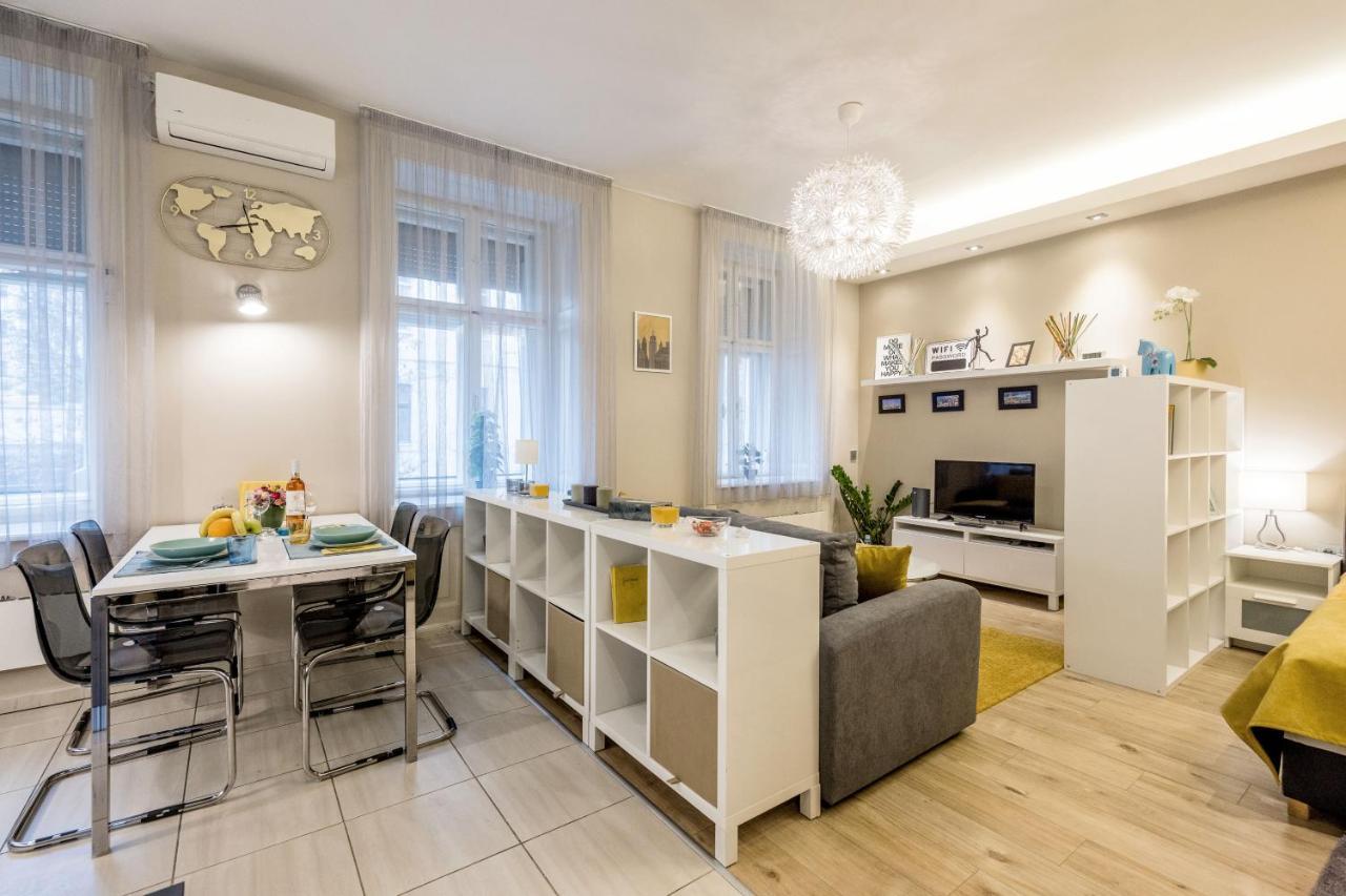 Pearl In The Heart Of The City Budapest Bagian luar foto